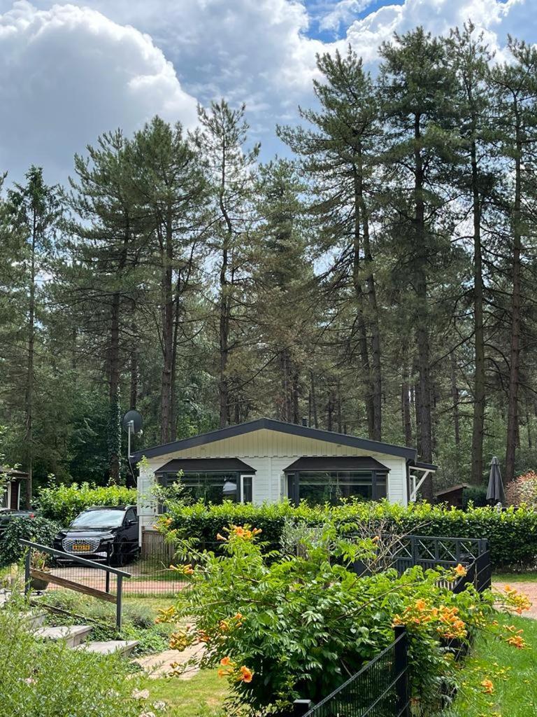 Luxe Vakantiehuis In Het Bos Overbroek Exterior foto