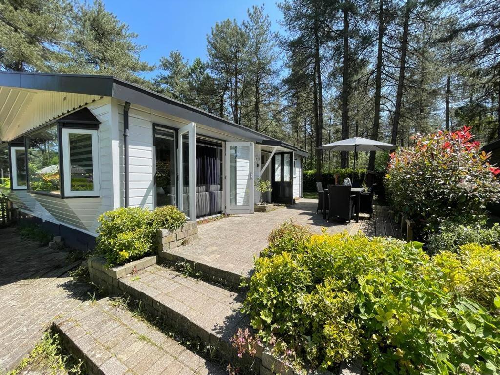 Luxe Vakantiehuis In Het Bos Overbroek Exterior foto